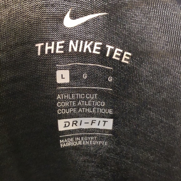 Nike Tee - Picture 5 of 7